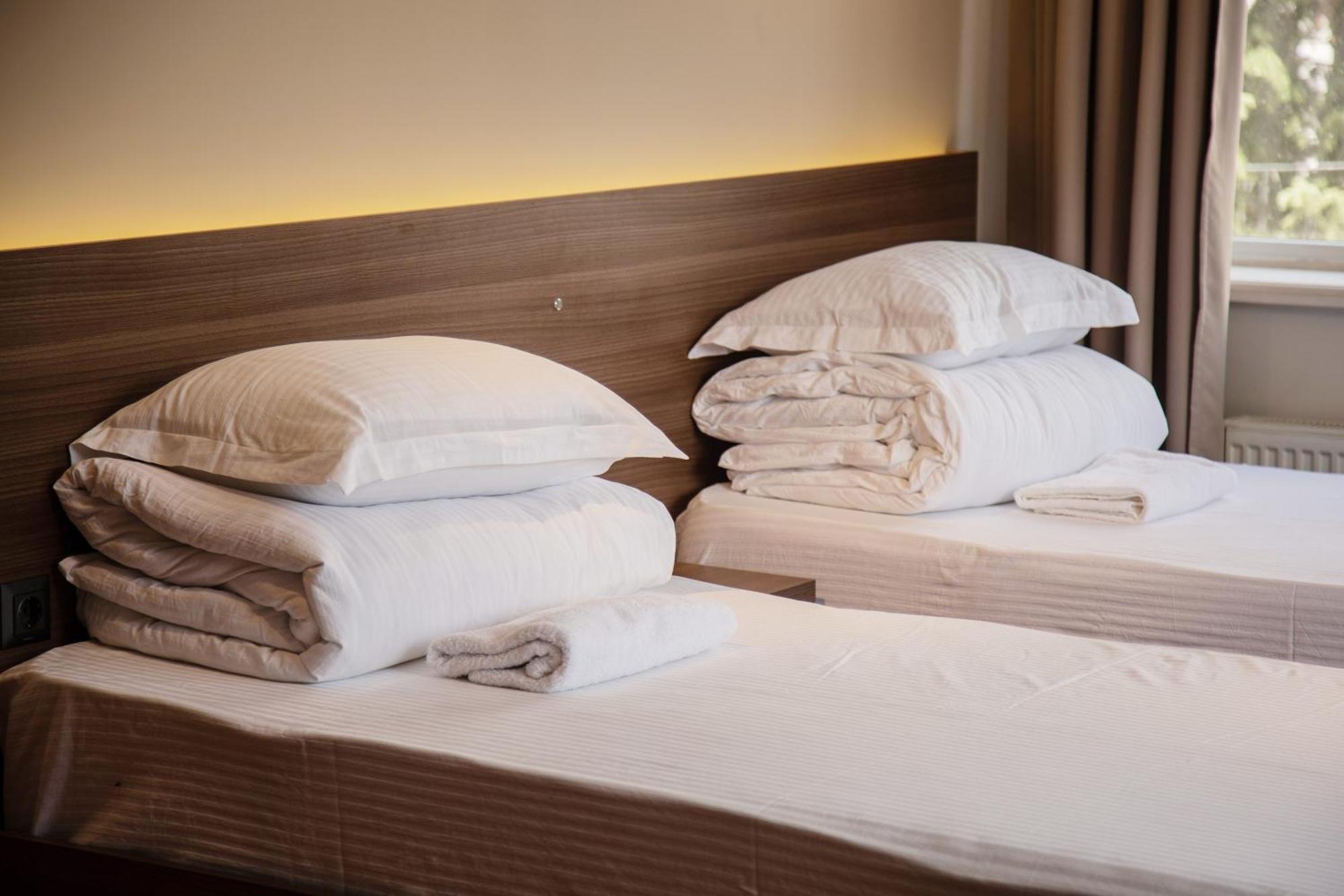 בישקק People Guest House מראה חיצוני תמונה